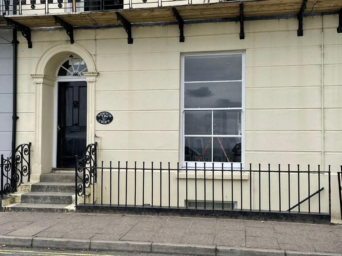 Ferienwohnung Newton Croft Tenby Overlooking North Beach Exterior foto